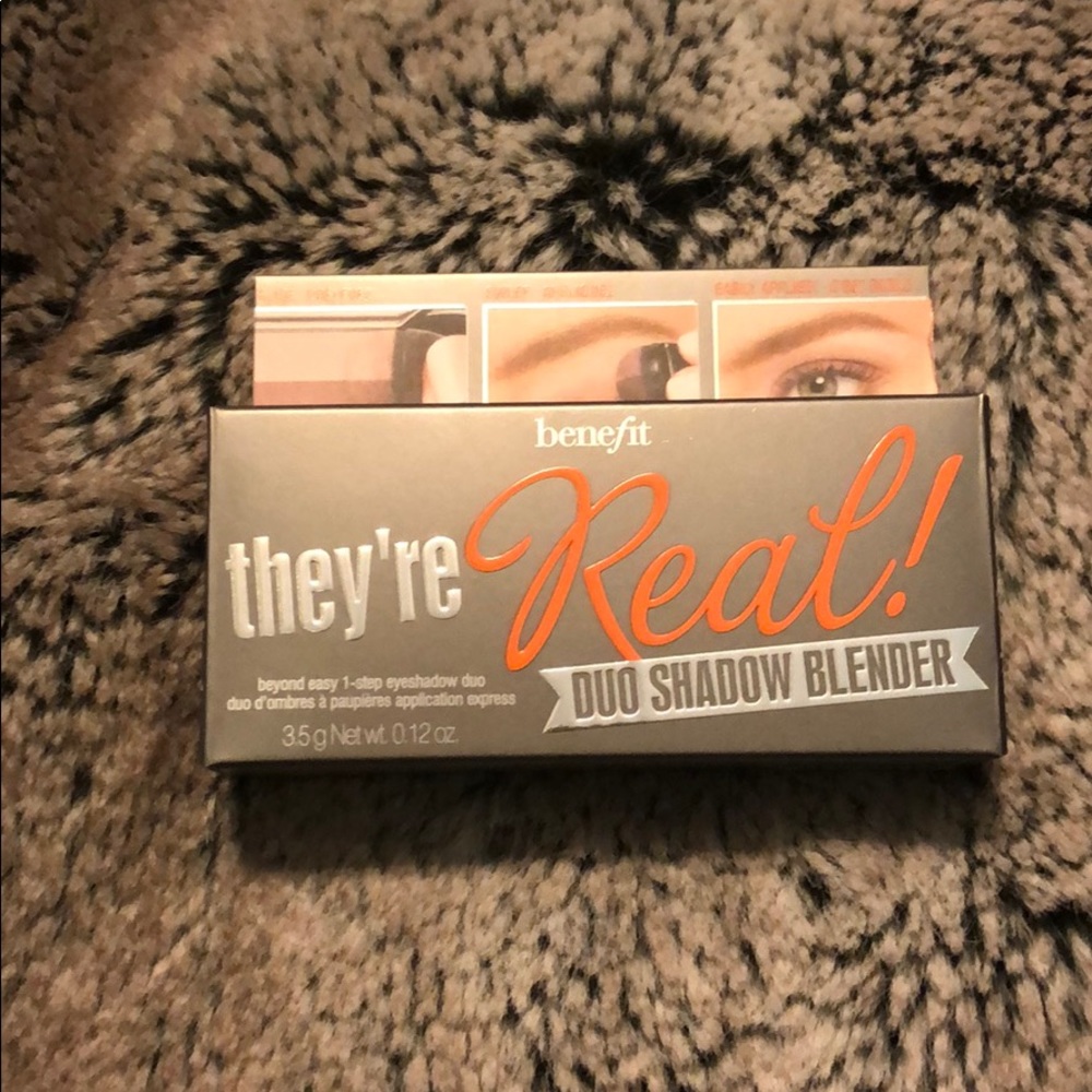 Benefit they’re real duo shadow blender